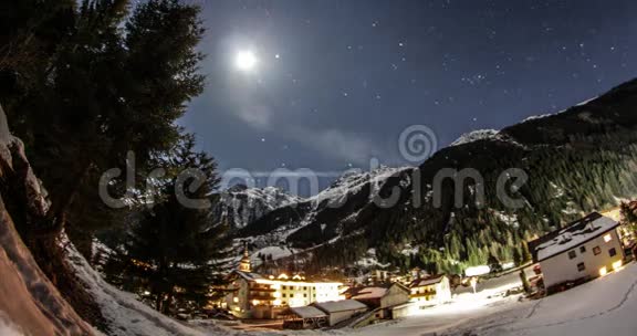夜间时间推移阿尔卑斯山考纳塔尔4k视频的预览图