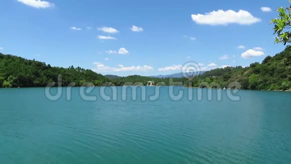 法国圣卡森湖视频的预览图