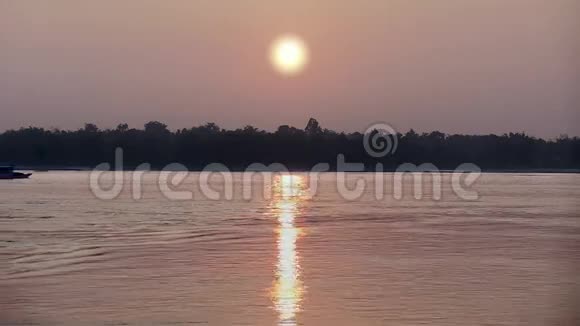 日出湄公河柬埔寨视频的预览图