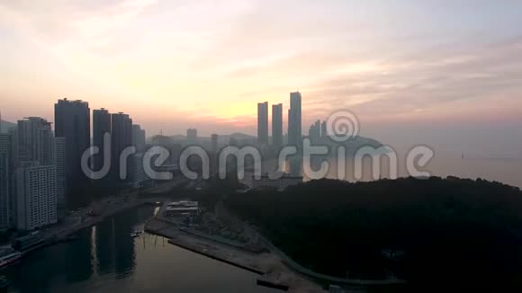 亚洲南韩釜山海恩大沙滩夏季日出视频的预览图