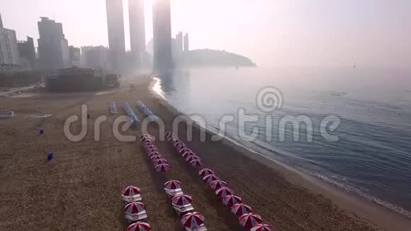 亚洲南韩釜山海恩大沙滩夏季日出视频的预览图