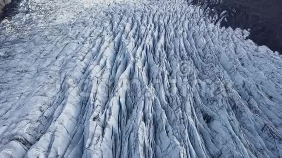 冰岛的斯夫纳费尔斯赫尔冰川视频的预览图