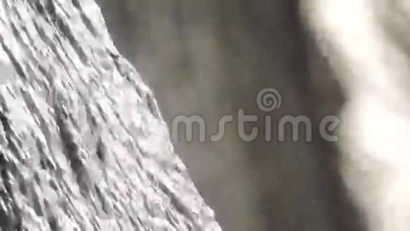 山溪溪流瀑布石头流水背景视频的预览图