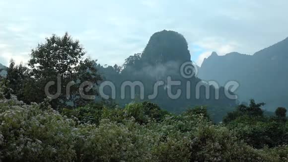 老挝美丽的山景视频的预览图