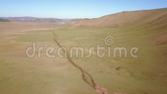 蒙古景观的无人机景观视频的预览图