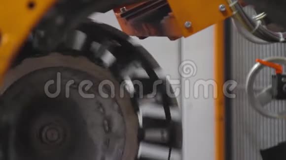 轮胎生产机器关闭视频的预览图