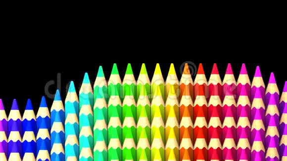彩色铅笔在黑色文本空间视频的预览图
