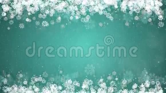 绿色背景的圣诞框架带雪花的抽象冬季卡片视频的预览图