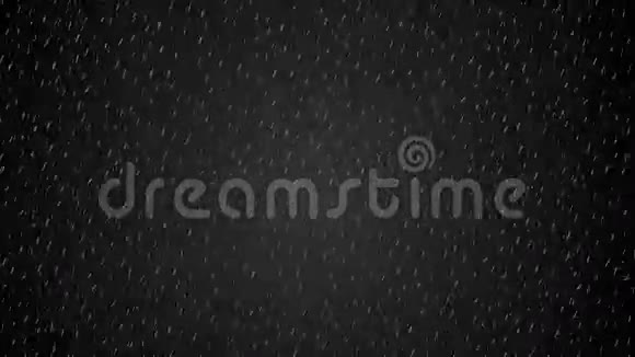 夜晚的雨和雷声动画循环视频的预览图