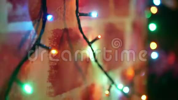 五颜六色的灯光圣诞节视频的预览图