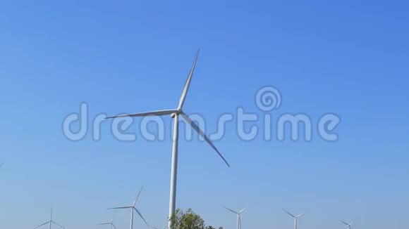 风力涡轮机生产蓝天替代能源视频的预览图
