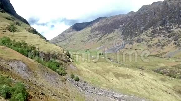 格伦科高地苏格兰空中摄影徒步旅行和全景视频的预览图