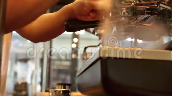 咖啡机的咖啡视频的预览图