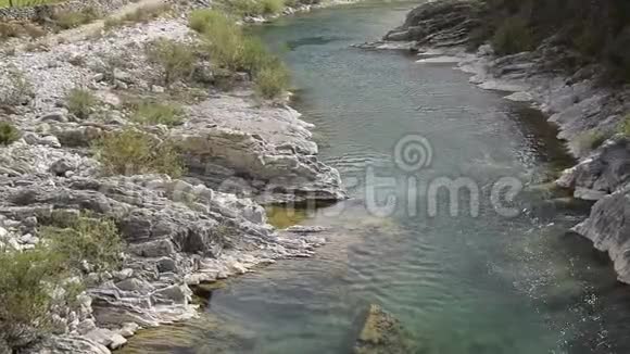 风景优美的山谷景观阿尔巴尼亚视频的预览图