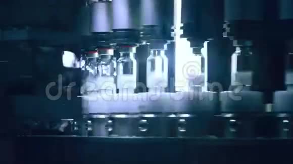 制药厂医用小瓶生产线质量控制视频的预览图