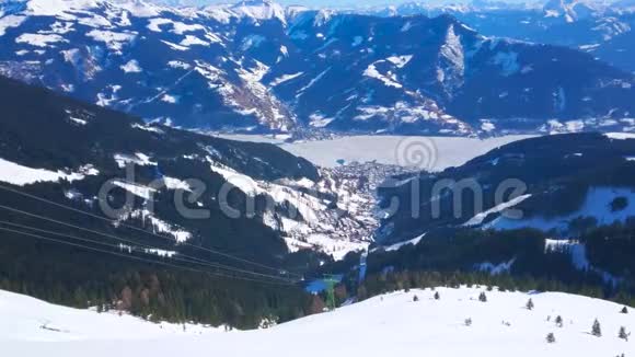 奥地利ZellamSeeSchmitten山上的索道视频的预览图