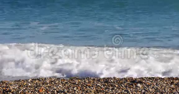 地中海海浪海滩4k西班牙视频的预览图