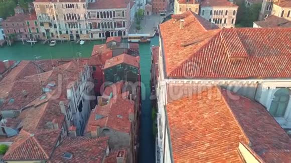 无人机视频意大利威尼斯的空中景观视频的预览图