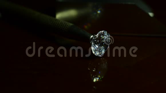 珍贵的钻石既昂贵又稀有视频的预览图