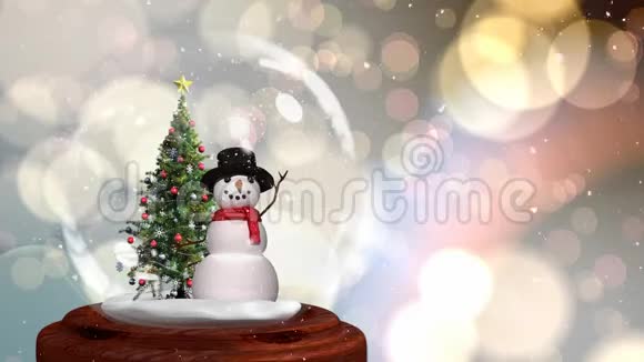 雪球中雪人和圣诞树可爱的圣诞动画视频的预览图