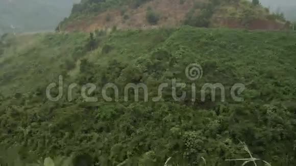 山的美丽景色视频的预览图