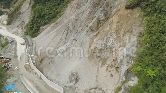 在山路上施工菲律宾吕宋视频的预览图