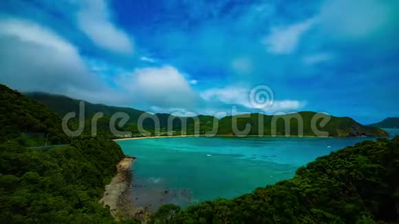 大岛阿姆米岛蓝色海洋附近海角的时间推移视频的预览图