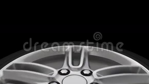 扭曲汽车车轮特写与阿尔法通道视频的预览图