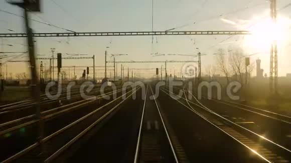 铁路轨道运动视频的预览图