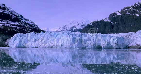 美国阿拉斯加冰川湾国家公园世界自然遗产视频的预览图
