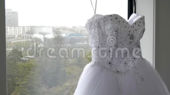 优雅的婚纱视频的预览图