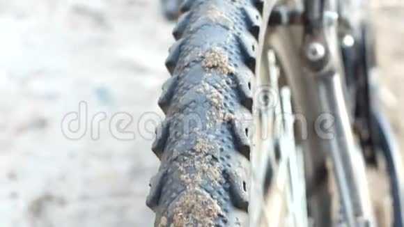 自行车轮视频的预览图