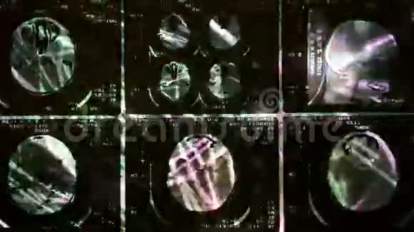 发光和辐射MRI扫描视频的预览图