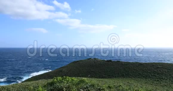 大岛大岛蓝洋附近的宫崎海角视频的预览图