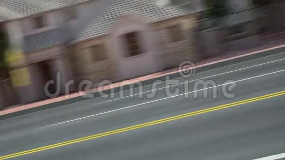 隐藏汽车三维渲染视频的预览图