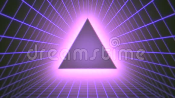 运动复古紫色三角形抽象背景视频的预览图