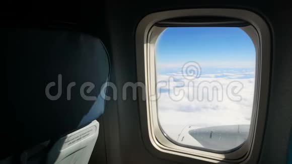 飞机云天窗视频的预览图