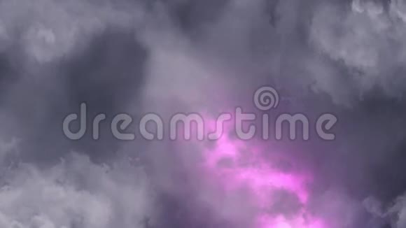 云后紫光动画背景视频的预览图