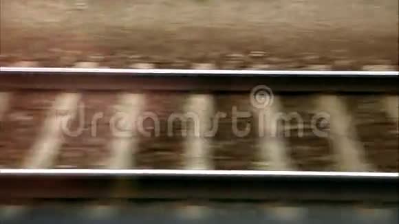 铁路列车车窗水平移动视频的预览图