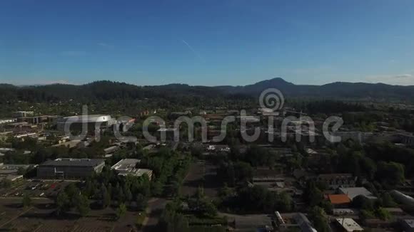 俄勒冈州新港海滩航空视频的预览图