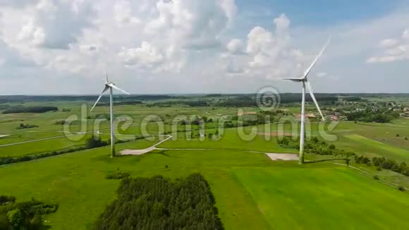 绿色领域的风力涡轮机视频的预览图