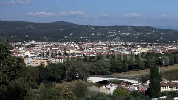 意大利佛罗伦萨山顶上的城市景色视频的预览图