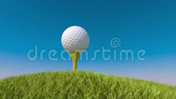 草地上的高尔夫球晴天视频的预览图