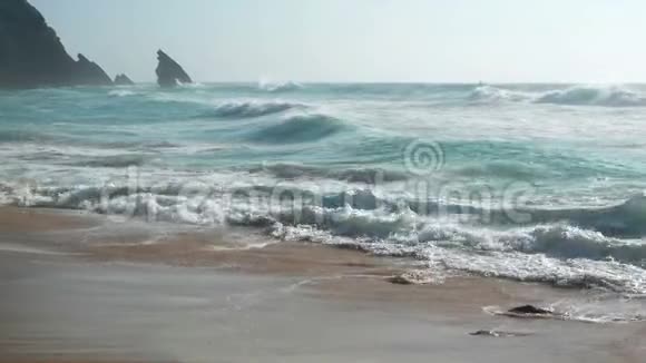 海浪性质视频的预览图
