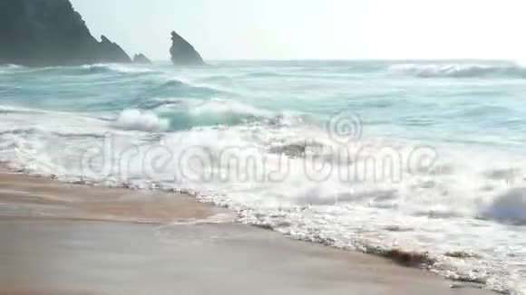 海浪性质视频的预览图
