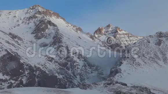 阿拉达格拉山脉景观视频的预览图