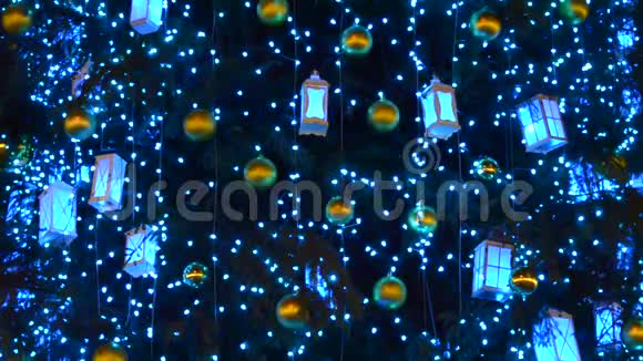 圣诞树的装饰背景视频的预览图
