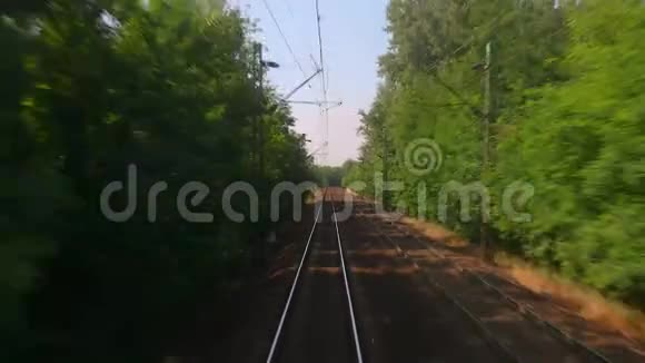 铁路轨道运动视频的预览图