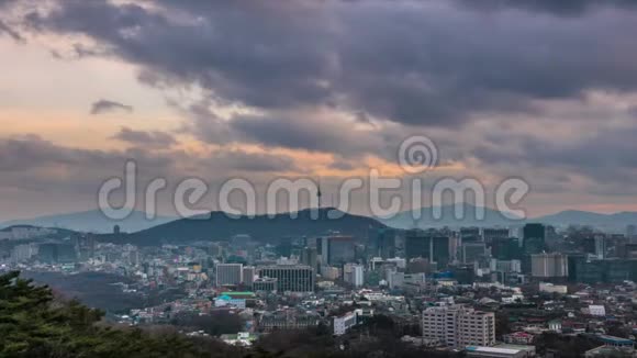 韩国首尔南山塔日落视频的预览图