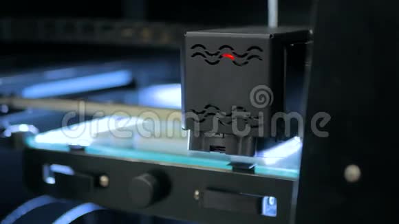 工作期间3D打印机视频的预览图